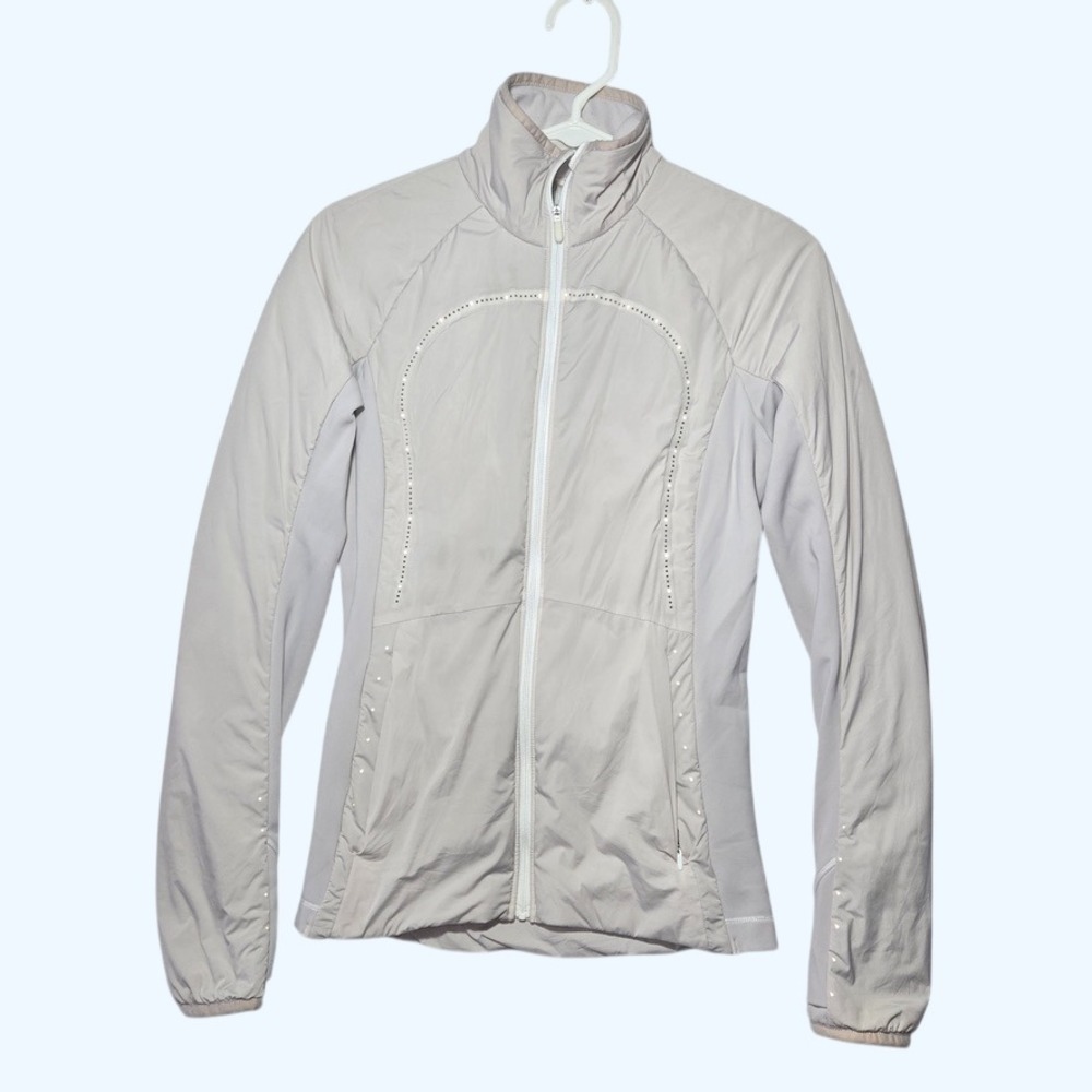 Lululemon Athletica Womens Reflective Full Zip Running Jacket Mock Neck Size 4?